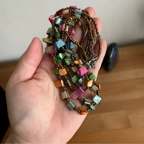 Dyed shell/MOP colorful multi-strand with bronze spacer- Boho beach - Picture 6 of 6